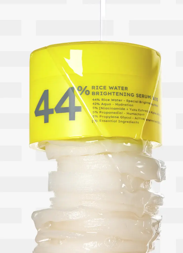 Hyphen Brightening Serum Pads with 44% rice water 